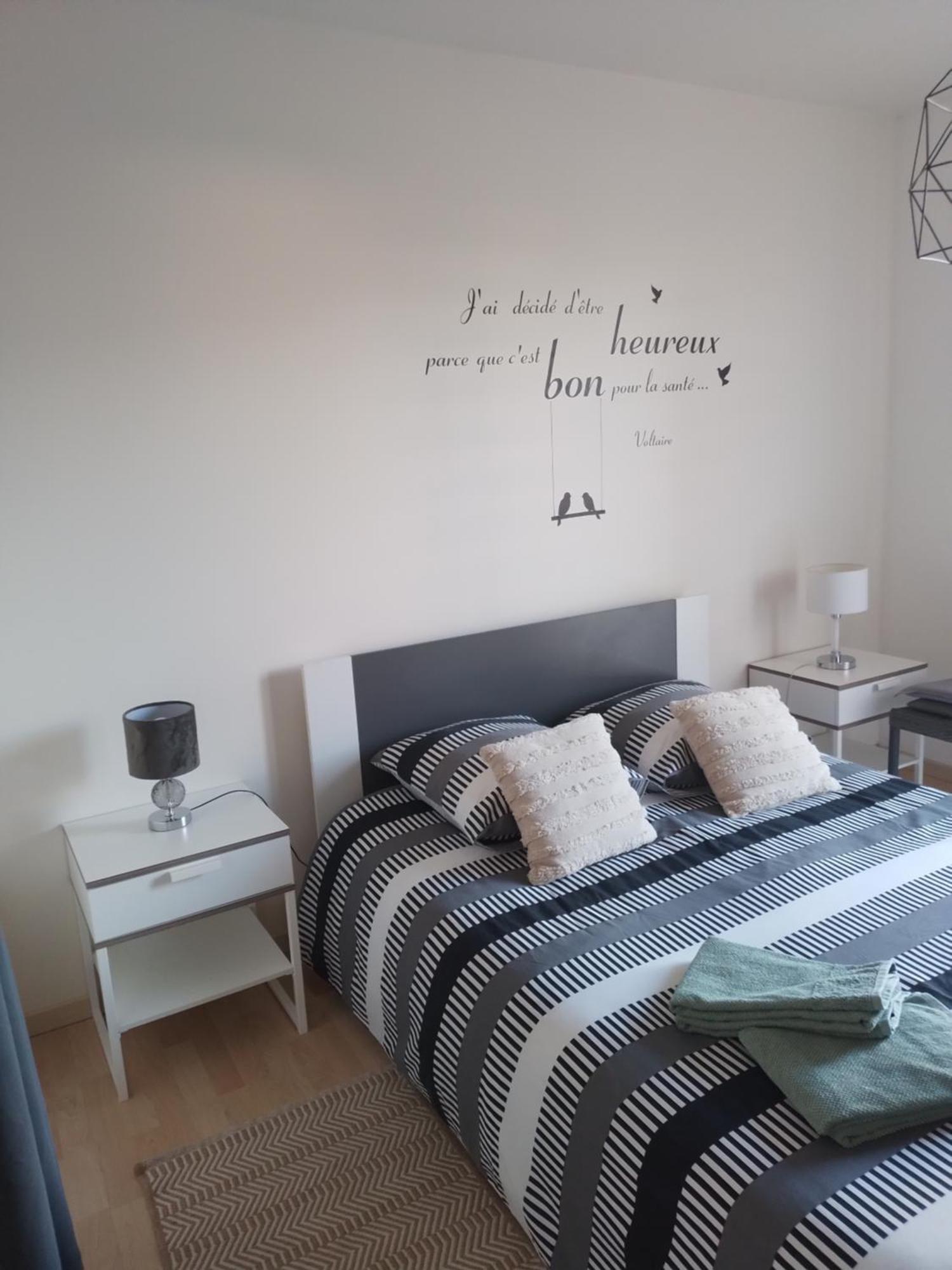 Chambre Agreable Au Calme Saint-Hilaire-Petitville エクステリア 写真