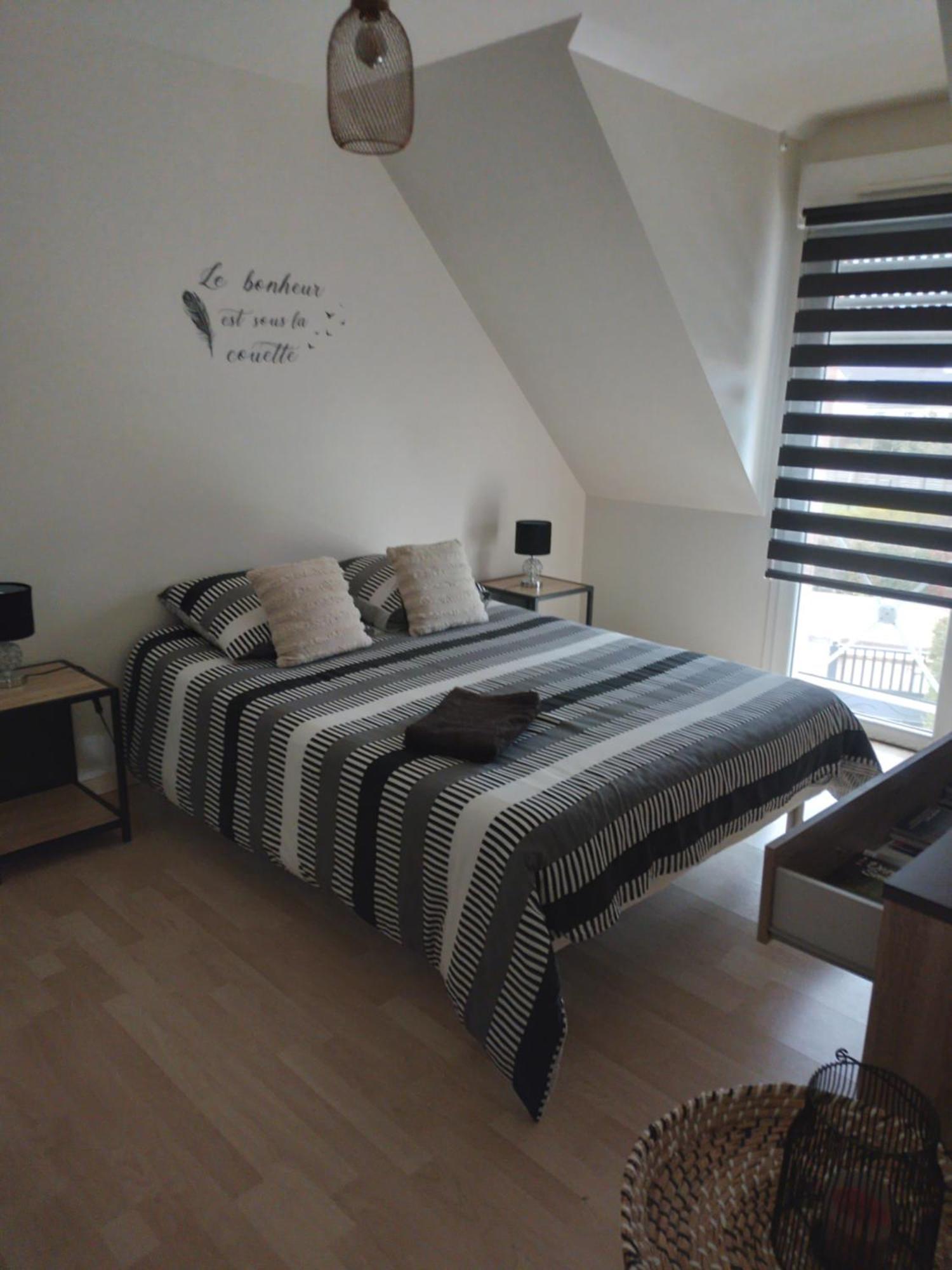 Chambre Agreable Au Calme Saint-Hilaire-Petitville エクステリア 写真
